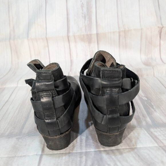 H by Hudson Horrigan Black Leather Double Buckle Ankle Booties Size 37 - Picture 3 of 15